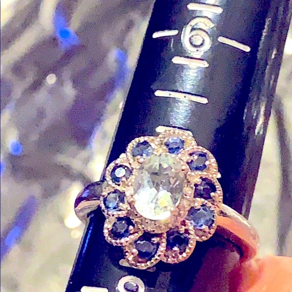 7.25 size 925 blue topaz flower ring